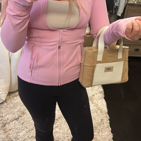 UGG MINI GRAB tote - Picture 8 of 9